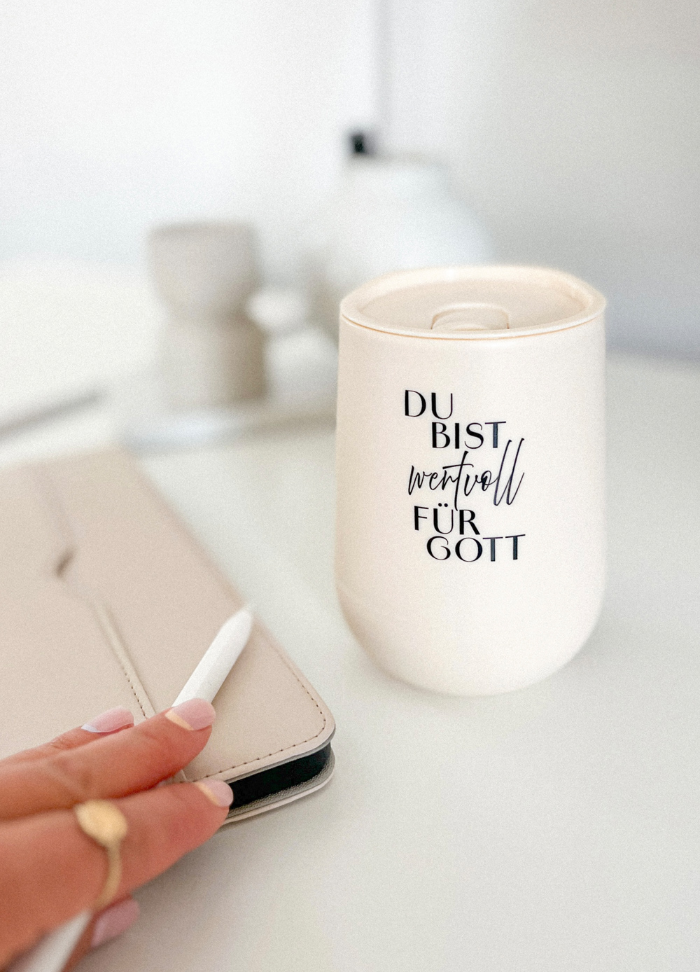 Doppelwandiger TO-GO Becher • wertvoll •